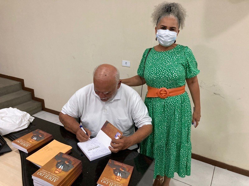 lancamento_livro_adeildo_galeria-14