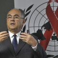 Número de mortes por Aids cai 24% entre 2005 e 2011 no mundo, diz ONU Número de mortes por Aids cai 24% entre 2005 e 2011 no mundo, diz ONU