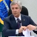 Collor rasga prestação de contas do DNIT sobre rodovias afirmando que são falsas Collor rasga prestação de contas do DNIT sobre rodovias afirmando que são falsas