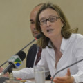Ministra pede mais participação de municípios em políticas para população em situação em rua Ministra pede mais participação de municípios em políticas para população em situação em rua