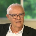 Recuperado de uma infecção, ator global volta à TV interpretando personagem de Graciliano Ramos Recuperado de uma infecção, ator global volta à TV interpretando personagem de Graciliano Ramos