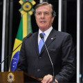 Collor denuncia o que chama de “conluio” entre Procuradoria Geral e a revista Veja Collor denuncia o que chama de “conluio” entre Procuradoria Geral e a revista Veja