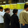 Bancos fecham no feriado e funcionam normalmente na sexta-feira
