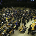 Câmara aprova PEC que amplia orçamento impositivo; entenda