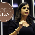 Deputada Tabata Amaral ocupa o centro do Roda Viva nesta segunda (14)