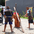 Socioeducandos encenam A Paixão de Cristo e recriam os últimos momentos de Jesus na terra