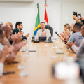 Governo de Alagoas entrega itens de segurança a agentes socioeducativos