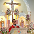 Padre Aderval Ferreira celebra 1ª missa das novenas da Festa de Senhora Santana