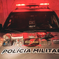 PM apreende duas armas de fogo e quase 3 quilos de drogas na capital e interior